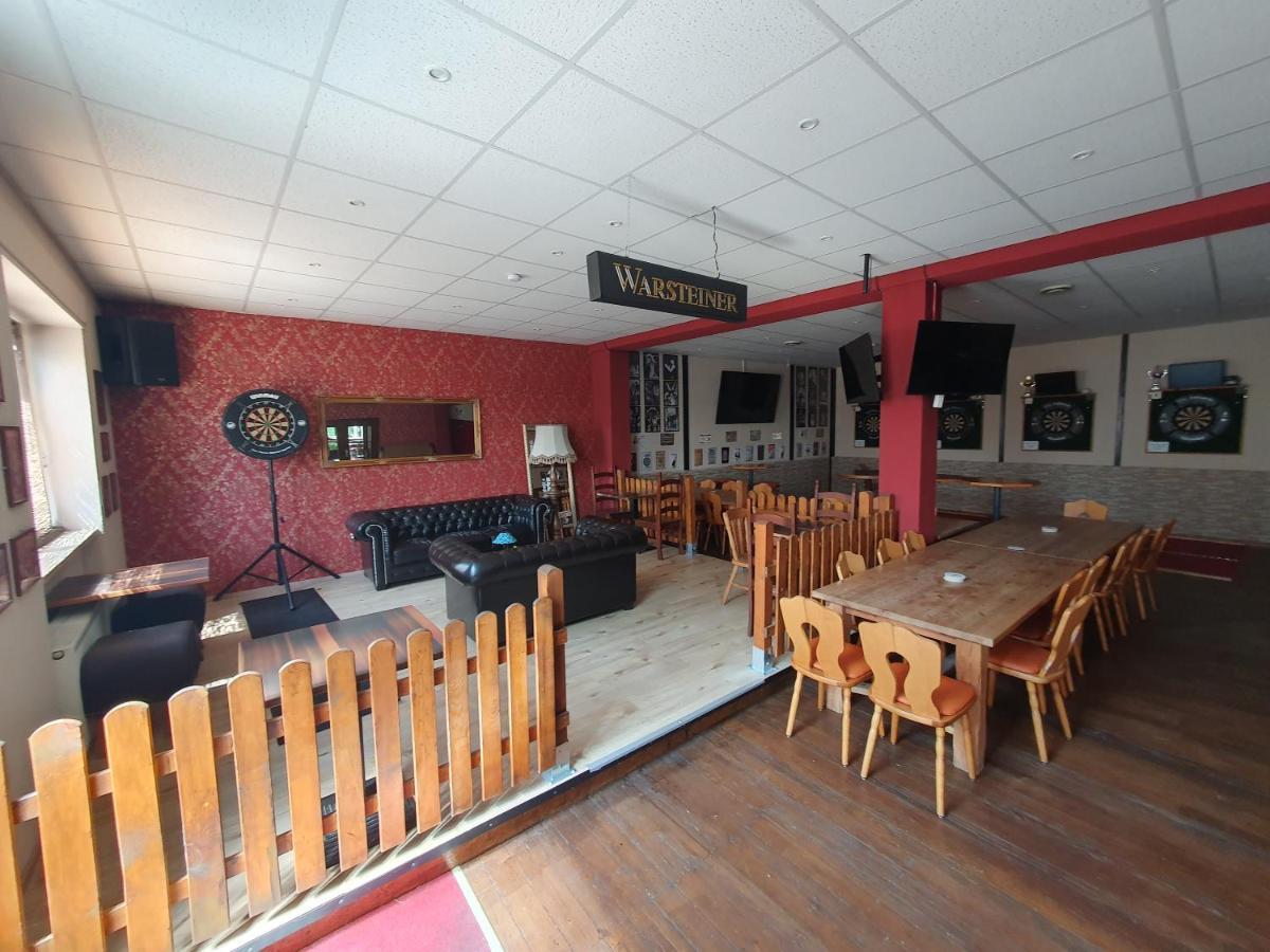 Restaurant & Gasthaus '44 Forty Four Hotel Нойвиед Екстериор снимка